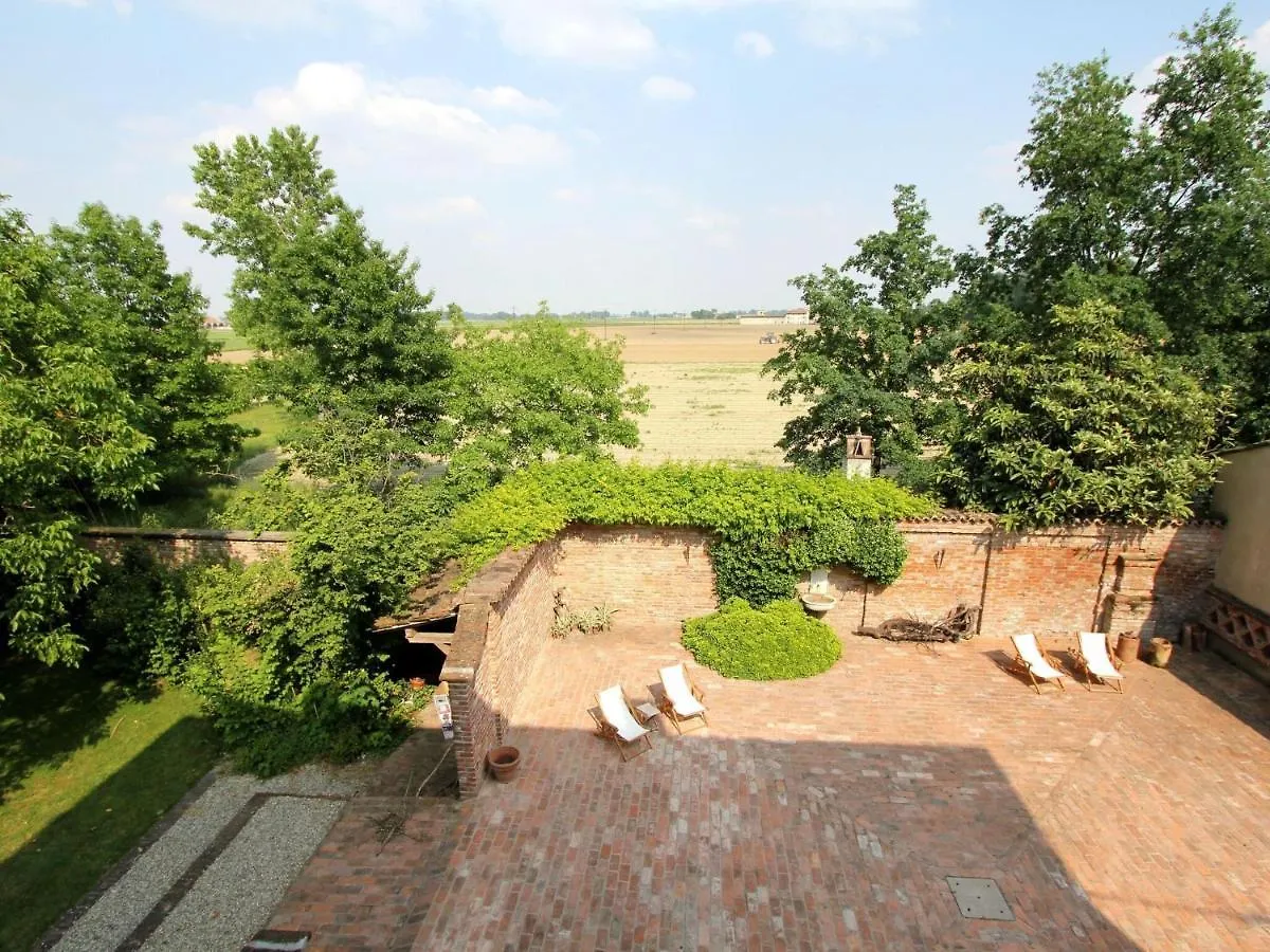 Holiday home Belvilla By Oyo Violino Angelico 2 Stagno Lombardo Italy